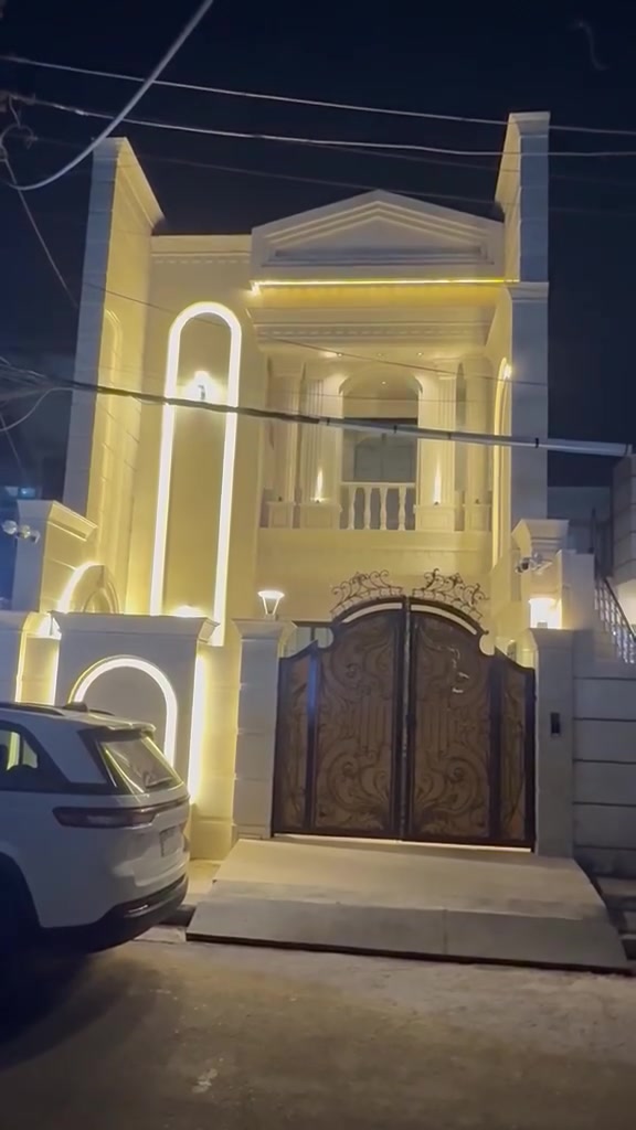 السلام عليكم
دار للبيع المساحة 156متر واجه6وربع يحتوي على كراج وصالة وغرفه وخدمات.الطابق الثاني 3غرف نوم وخدمات
العنوان:بغداد الجديدة قرب رقم عشرة
رقم الهاتف:***********/***********

