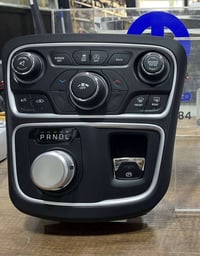 قطع غيار Mopar • قطع جيب • لايت جارجر 2015_2019