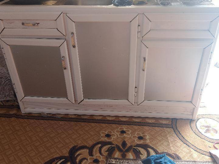 سلام عليكم كاونتر للبيع ست قطع كل قطعه متر كركوك ***********
