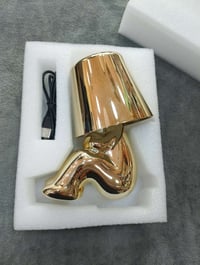 Disk lamp  كهربائي  لدي 3 الوان بسعر 18 ألف  يوجد توصيل لجميع المحافضا...