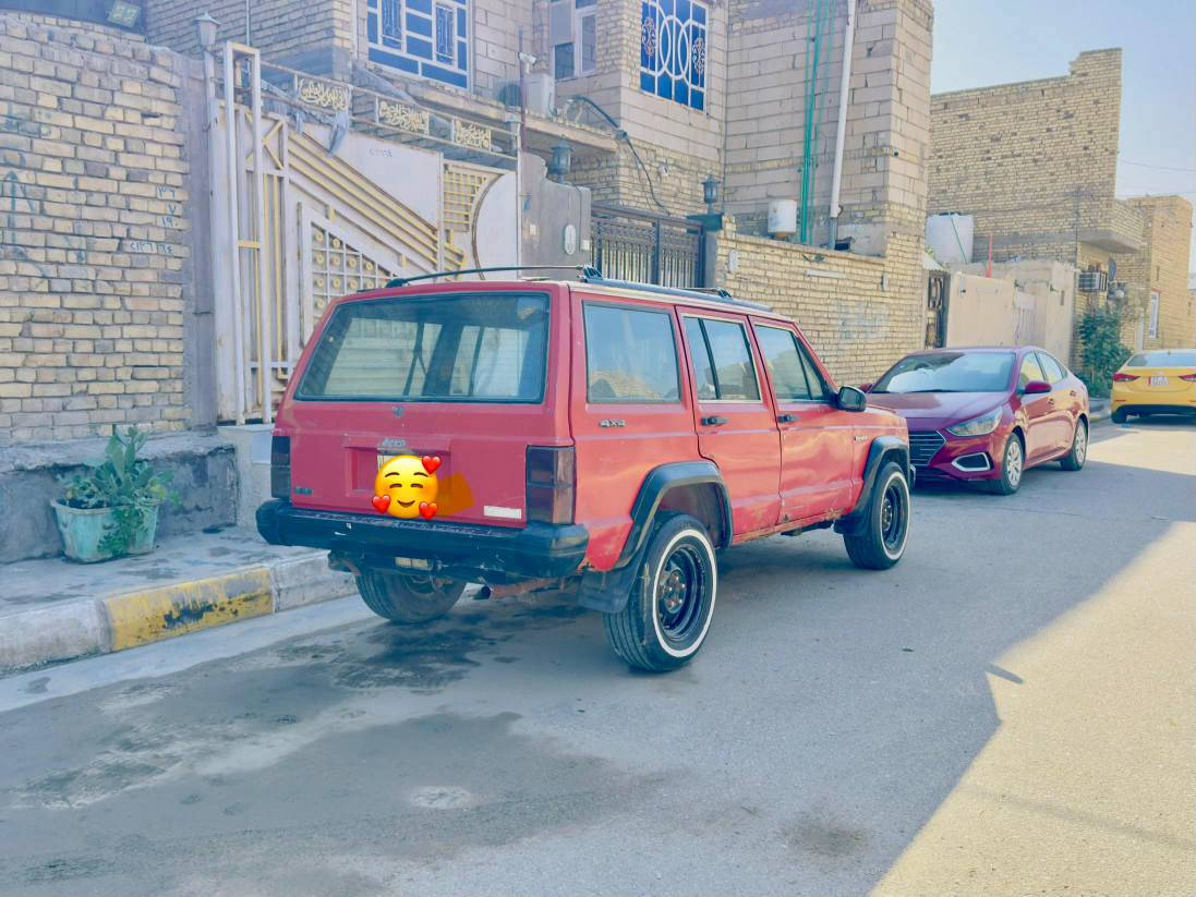 جيب شيروكي موديل 1991 رقم ذي قار الماني مشروع وطني مداور ثاني يوم
مكينه بلاد 6 سلندر جديده الكير بيه خلل 
دواخل نظيفه 
طخم تاير جديد
مكان السياره الناصريه المركز
السعر 20 وبيه مجال 
للاستفسار ***********
