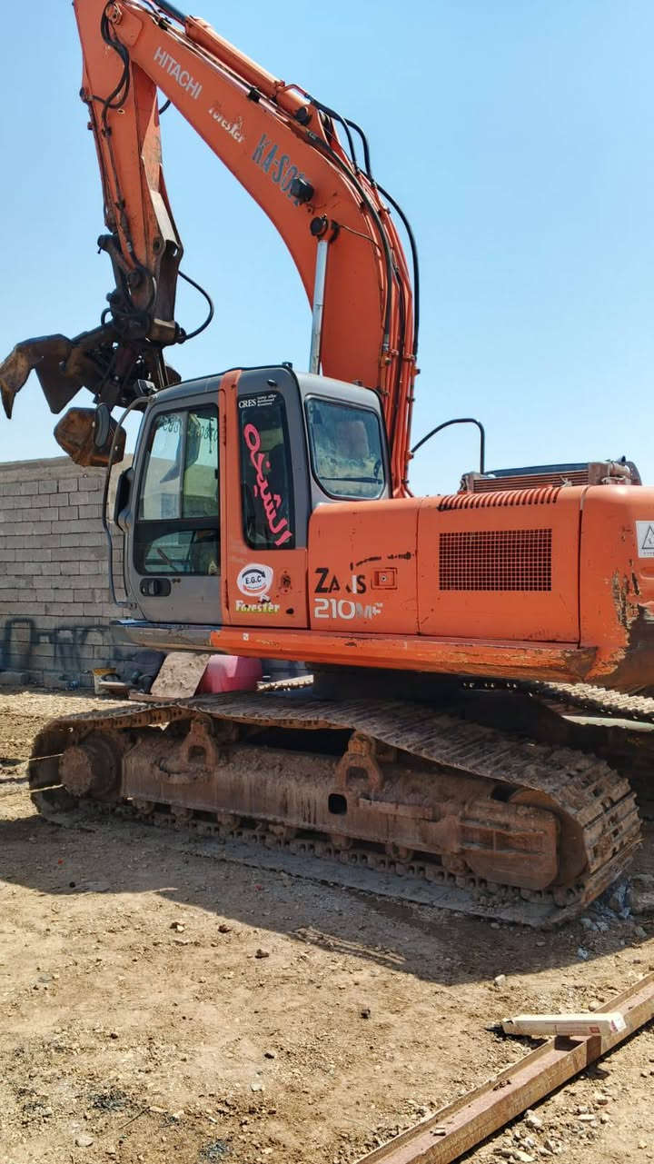 عــــلئ بـــركة الله …
#ZAXIS_2006_210_HITACHI

#حالة الوكالة كلشي وضع الشركة🇯🇵

#محرك 6 سلندر بم ونوزل 

#الـــعنوان واسط الكوت 📍.

الأستفسار ***********📞

الأستفسار ***********📞
