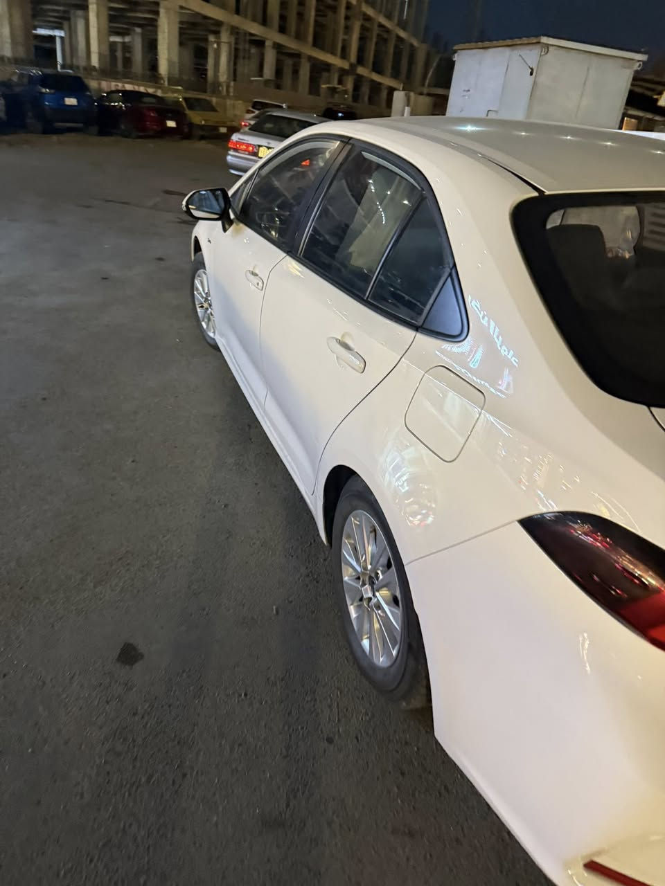 كورلا 2025 بدون فتحه
لايت وكشاف زنون قطعتين تبريد
الارضيه والصندوك مغلف جادر
والجام مغلف عازل حراري
بيها باردي 4 اصابع مصوره
وبيها رصعتين متبين
اوتو كار بلي
ماشيه 33
السعر 148
بغداد العامرية
***********
