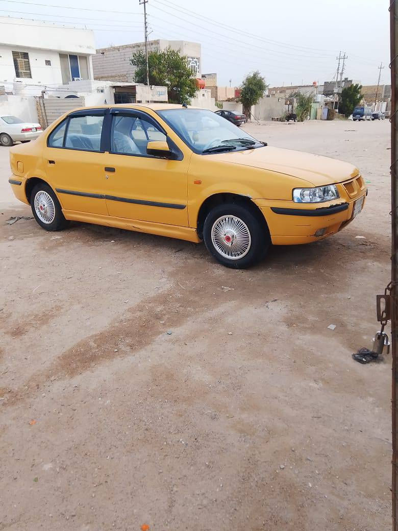 سمند موديل 2011 سياره حلوه كير حدايه دواخل كله جديد سياره حلوه وكاعده سعر 27وبيه مجال مامطلوبه سياره ولا ربع  
***********
