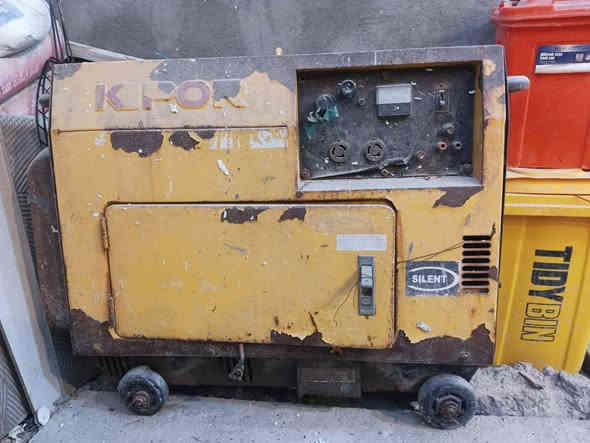 مولد كاز شرط شغل  مكينه بلاديه ما مفتوح بيه برغي 250السعر على هاذ رقم ***********
