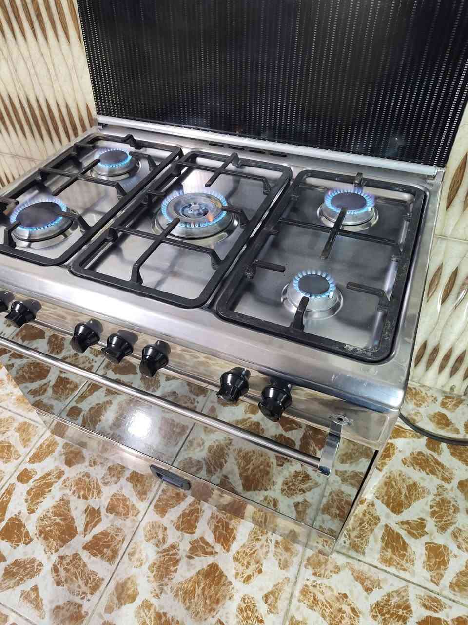 طباخ مصري يونير مكان ابودشير ***********واتساب فقط واكو توصيل
