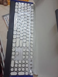 كيبورت ميكانيكي بهاذا الجمال سعرة 35 الف العنوان بغداد الغزاليه 078622...