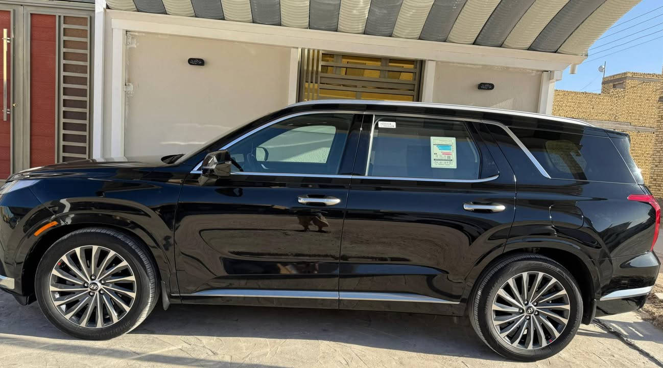 بيع أو مراوس 
‏Hyundai palisade.  2023  calligraphy

الارباك :  ستيرن فقط 

هونداي بلسايد كلكرافي 

الموديل : 2023 

الون : اسود 

العداد :  28000 km قابل للزياده ماشيه. 

 

الضرر … بنيد مبدل + جاملغ جهة السايق بارد وبيها كلير من امريكا جزء من الجنطة فقط بدون تصليح أو معجون ورقم الشاصي موجود بالصور

المواصفات :-

1-شاشة عرض داتشو 

2-المحرك   v6    3.8 

3-بصمة تشغيل + بصمة ابواب 

4-اصطفاف ذاتي(تقديم + ترجيع عن طريق الريمونت)  

5-فتحة سقف عدد 2 سقف +بانوراما

6-سماعات هارمن كاردن عدد ١٦

 7-رادار امامي  + خلفي 

8-حساسات امامي + خلفي 

9-كامرات عدد 5  360 درجة 

10-كشنات امامي خزن ميموري 

11-كشنات كهربائي تدفئة وتبريد🥶

12-انارة داخليه (محيطيه) + انارة دشبول 

13-بردات جانبية

14-تبريد مركزي امامي + خلفي منفصل التحكم

15-تحكم ستيرن + شفتات

16-تدفئة ستيرن 

17-مرايا هيتر + تعتيم 

18-صندوق كهربائي شفط + اربع وضعيات فتح صندوق

19-وضعيات قيادة  (٤)

20-ويل كب حجم  ٢٠ 

21-اوتو هولد + نقطة عمياء 

22-سايد بريك بصمة + مثبت سرعة

23-شحن وايرلس 

24-إشارات بالمرايا  + إشارات جانبيه

25-اوتو هولد 

26-تحديد مسار

27-شاشة ديجتال كبيرة

28-تشغيل عن بعد .

29-تدليك كشن . مساج 

30-دفع امامي 

31-ماسحات اوتو 

وبعد بيها هوووواي مواصفات معروف الكلكرافي الVIP فول 1/1 

سياره بغداد بسمي

السعر   300  $ ورقه 

للاستفسار اكثر  الاتصال

رقم الهاتف: *********** 

عنواني :ناصرية مركز المدينة
