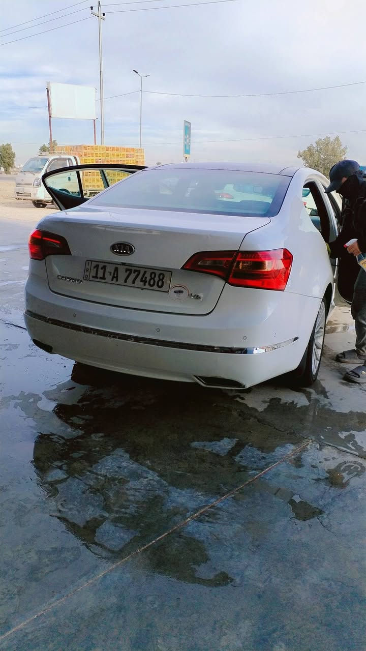 سلام وعليكم كادينزا موديل 12 سياره جديده فول واحد ع واحد جاهزه خليجي بيه 3قطع صبخ تخريب شراي تصل ***********
