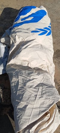 خيمة للبيع بعدها بالغلاف هسة فتحتها مكونة من قطعتين  وكل غراضها كاملة....