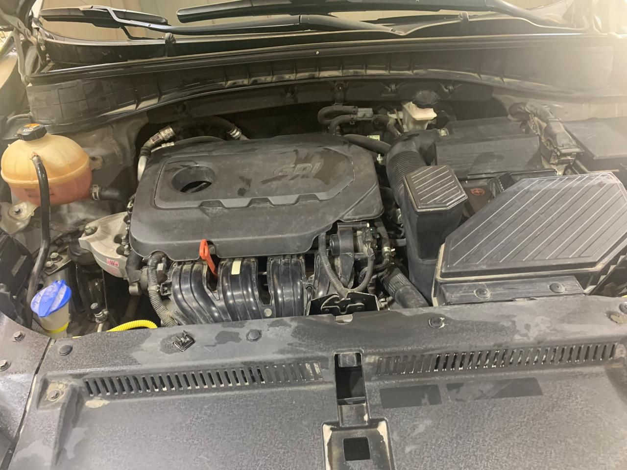 السلام عليكم للبيع توسان أمريكية 2021حادث قطعه فقط البنيد لا ارباك ولا شاصي ولا لغد والسونار منشور فول ما عدا الفتحه السعر 170. ورقه  ***********
