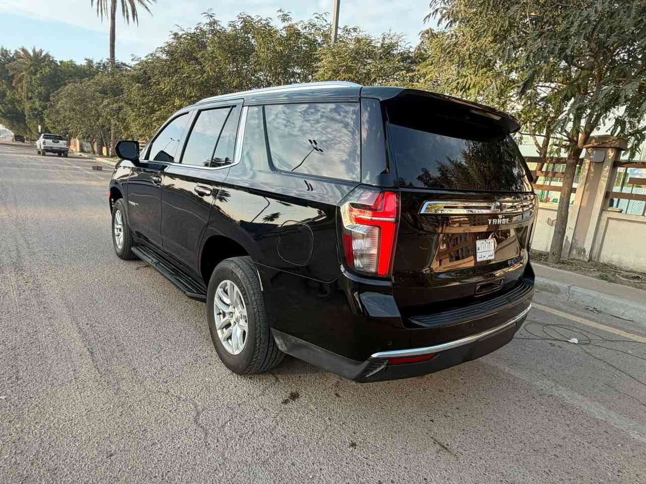 سلام عليكم عندي شوفرليت تاهو موديل 2022 داخل جديد داخله بكتاب دبلوماسي تترقم حره بسم المشتري مواصفاته LT مواصفات كشنات جلد كشنات كهربائيه كشنات متصل بصمه شاشه كار بلي سايد بريك بصمه  تشغيل عن بعد دوسات بلاك شحن الهاتف تلقائي مواصفاته حلوه ضرره بنيد وشويه بجاملوغ صطحي  صور امريكا بلمنشور رايده 410 وبيه مجال وهاذه رقمي ***********  اخوان ممتواجد عله الفيس
