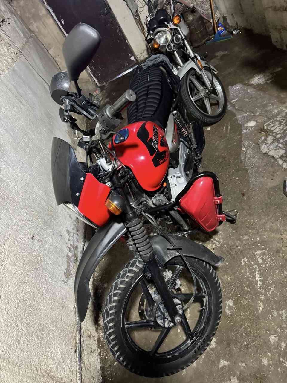 بوكسر 23رقم وسنويه بغداد تحويل ثاني يوم السعر2250وبيها مجال ‭٠٧٨٧ ٦١٥ ١٨٧٧‬
