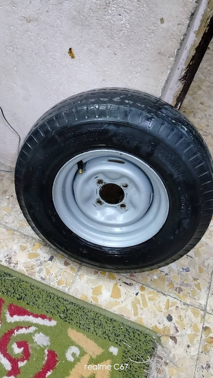 السلام عليكم مسجل شاشه كامل سعر 75وبي مجال قليل وسبير جيوب 20 وبي مجال جك سعر 15 ***********
