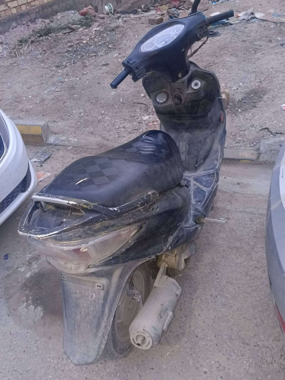 سلام عليكم دراجه جي فور للبيع شغاله سلف هندر كهربايات كله شغاله السعر 350 وبيه مجال لشراي يتصل *********** مكان ناصريه حي الفداء
