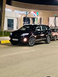 سورنتو 2015 للبيع  بصمه  بصمت ابواب  داخل بيجي  داخل صاج  سبعة راكب   ...