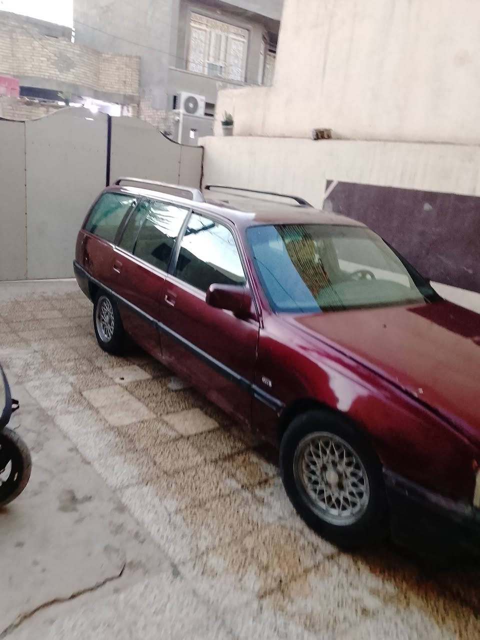 السلام عليكم اوبل اوميكة موديل 91 للبيع بسمي رقم انكليزي اديالة تحويل ثاني يوم كير محرك  جدد حاوية تخم تأير تخم ويل كب غرفتهة كلهة عل شركة ابلادية شواصي شركة السعر 28وبية مجال المكان بغداد العبيدي رقم التلفون *********** ‏‪الرقم الثاني /‏‪***********‬‏
