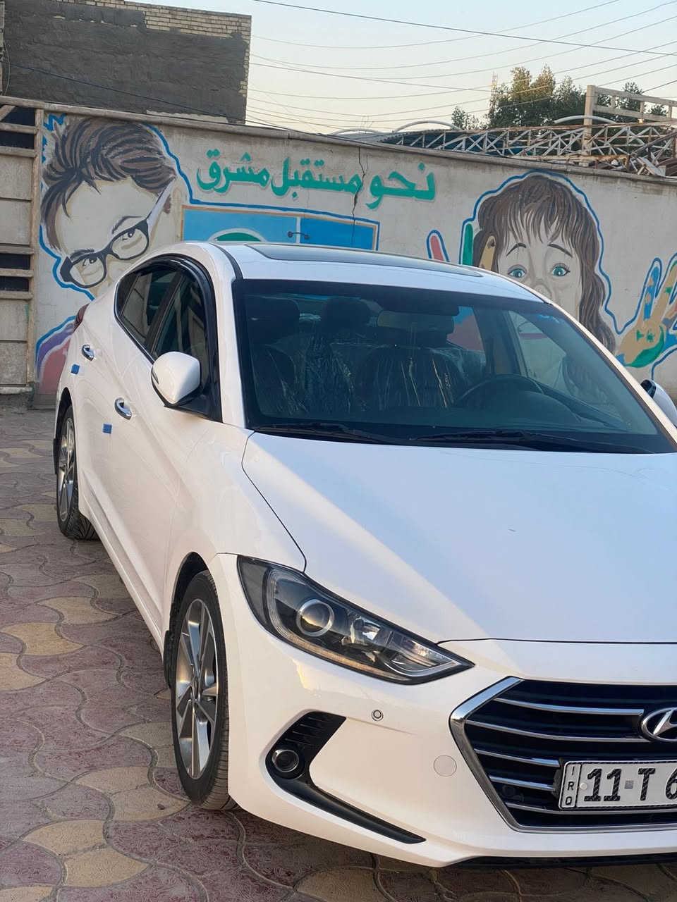 سلام وعليكم
النترا ٢٠١٧ خليجي ايراني 
كفاله عامه من الصبغ والتبديل 
فول مواصفات
بصمه 
نضام ترحيب عند الاقتراب 
فتحه 
تبريد قطعتين 
مري شفط اشاير بلمري 
خمسه ويل 
داخل جلد ماروني بلادي 
رادار 
توقف ذاتي 
كراسي تحكم كهربائء 
تدفئه وتبريد بلكشنات 
رقم بغداد 
سعر ب١٥٨ وبيها مجال 
مكاني بغداد البياع 
رقم ***********
