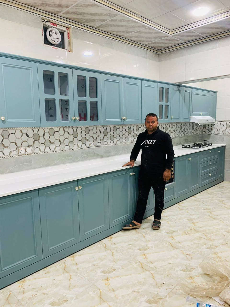 حاضرين نشتقل محجل وكونترات تركيه وشبابيك سلايت وبوب المنيوم بارخص الأسعار سعر جمله خاص بل شركه متر المحجل 29الف مواد تركي ضمان عشره سنوات هاذه الرقم موجود علي واتساب ***********
