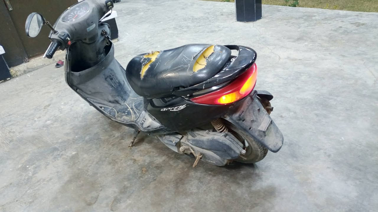 سلام عليكم دراجة بريز نضيفة شغالة مجفتة جديد البيع السعر 220وبيهة مجال مكاني التاجي جسر المصابيح هاذا رقمي للتواصل الواتساب مفتوح الخط ***********
