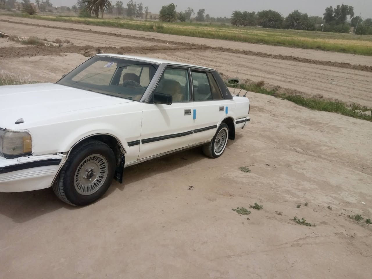السلام عليكم سوبر موديل 85 للبيع سياره كير ومحرك شرط وشاص شرط السعر 30 وبيها مجال مكان  الرميثه قضاء الهلال رقم مثنى رقم ***********
