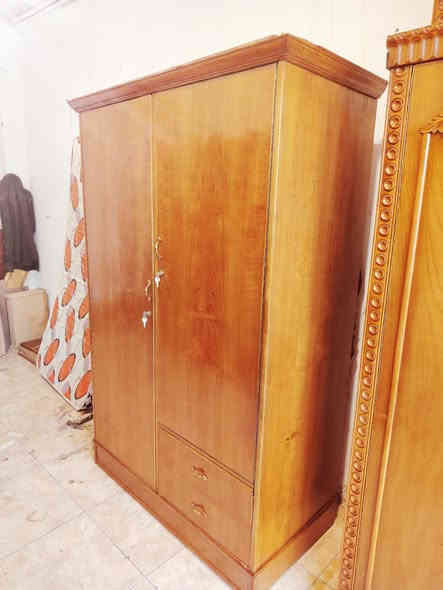 السلام عليكم
عرض خاص بس 150 الف
كنتور 2باب شغل درجه اولى توصي 5ملم فول نظافه 💯💯
للاستفسار وتساب *********** مباشر ***********
ومستعدون لشراء الغرف النوم المستعمله و الكناتير
