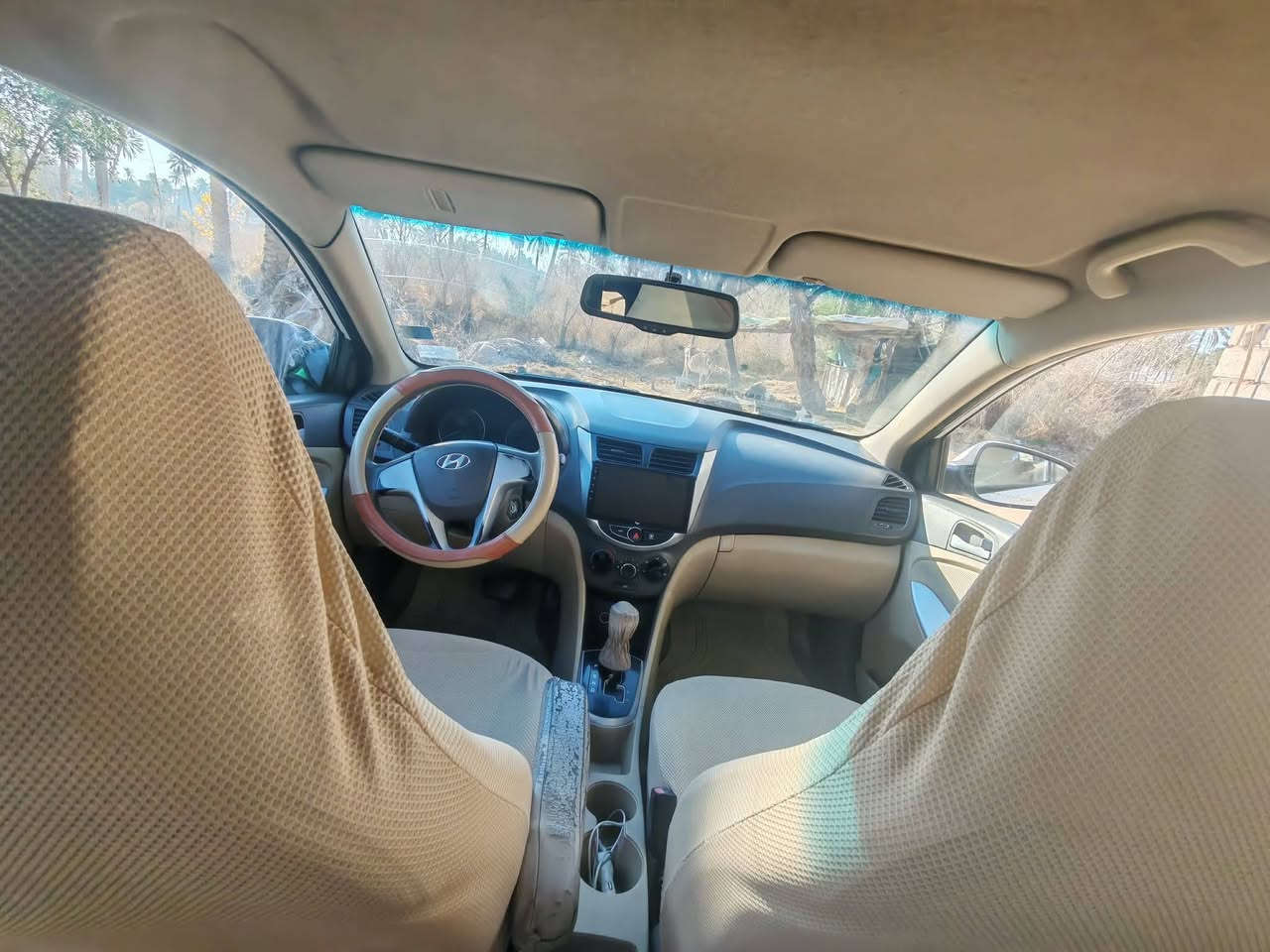 اكسنت 2013 بسمي رقم انكليزي 
تبريد حداديه تخم تايرتاير كله جديد كير ومكينه مكفولات صبغ 3قطع بدون دواخل مكفوله من الضربه  مكينه 1600والسونار مرفق مع الصور الاستفسار إتصال على الرقم مكلف بلنشر
***********
السعر 88مع المجال قليل مكان الديوانية غماس
