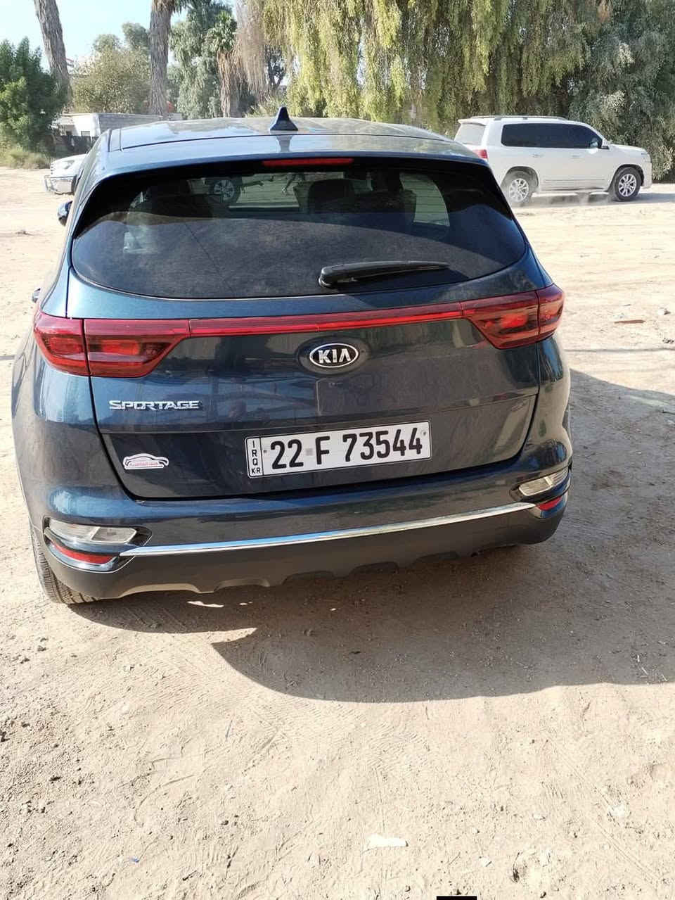السلام عليكم كيا سبورتاج 2021 وارد أمريكي لون ازرك مواصفات مري شفط ورادار امامي شاشة كبيرة مع كامرة دوارة تثبيت مسار تحكمات مقود ثلاث وضعيات تلث قطع تبريد مخرجusb عدد 4 مانع انزلاق ودفع رباعي وكشنات تدفئة السيارة ضربتها شبرين بنيد السعر سيارة خير من الله ما ناقصه كلشي 175$ وبيها مجالل
للإستفسار 
***********
