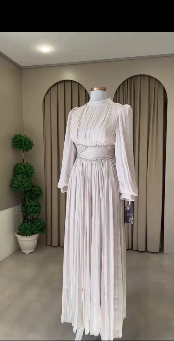 🔥التوصيل 5 فقط🔥 
🧿﷽ وعلى الله توكلنا 🧿 
💫كولكشن جديد بارقى الالوان والموديلات💫
فستان خامه اوركنزه ايطالي كوالتي عالي

المقاسات  💫38 💫40 💫42 💫44 💫46–48


**إذا كنت صاحب هذا الإعلان وتريد حذفه لأي سبب، رجاءا أرسل رسالة إلى الدعم الفني**