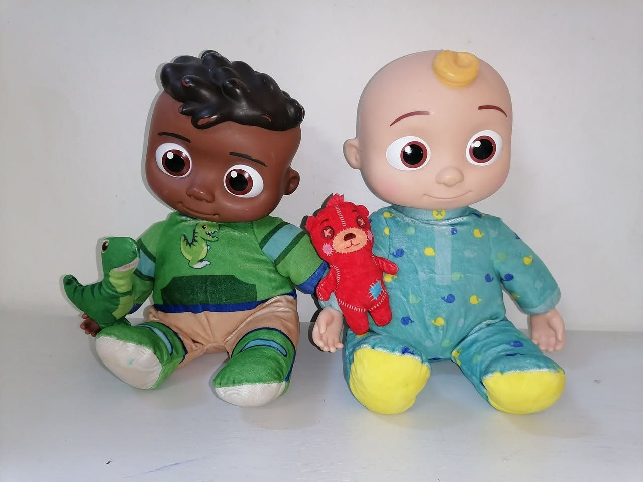 كوكو ميلون
جوجو وصديقه الاسمر
سعر القطعتين ٢٥ الف


**إذا كنت صاحب هذا الإعلان وتريد حذفه لأي سبب، رجاءا أرسل رسالة إلى الدعم الفني**