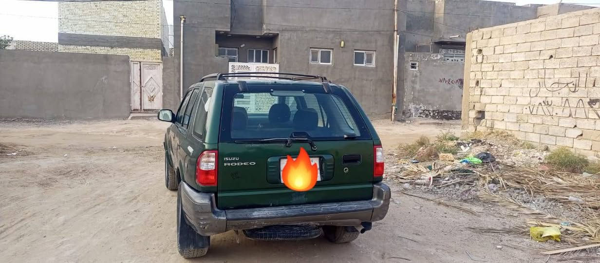 سلام عليكم للبيع سياره ازوز روديو ياباني موديل 2000 محرك ثنين ونص حداديه جديده تخم تاير رقم اربيل مكان سياره بالنجف سعر 55 
شراي يتصل ع رقم ***********
