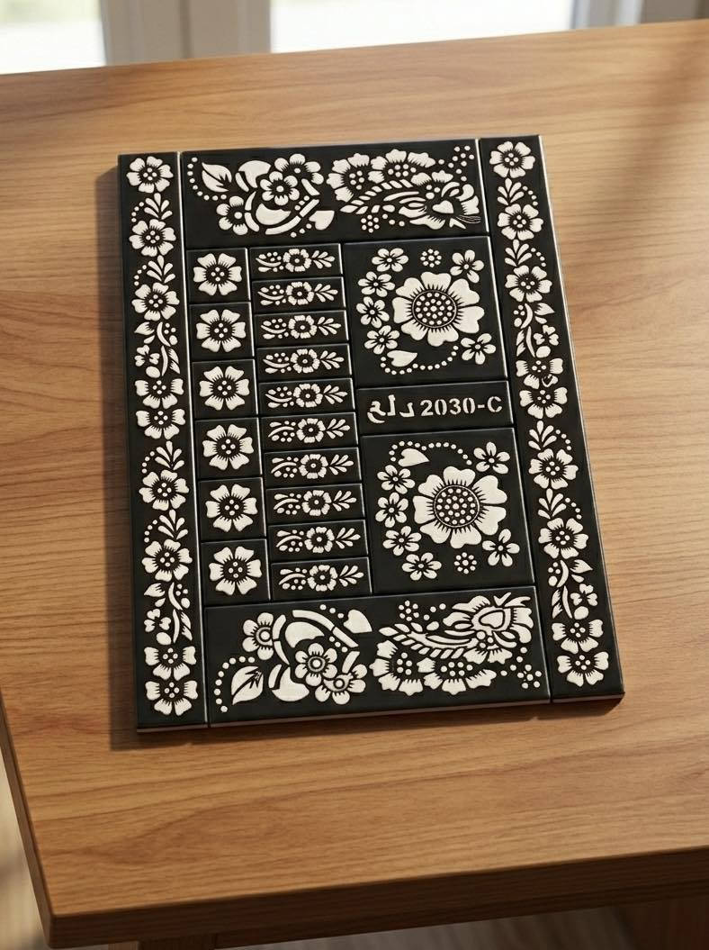 نقش الحنه الترند 🔥 
متوفر عصاره الحنه سعر 1000
طبق الطبع السعر 1000

للحجز والاستفسار يرجى مراسله الصفحة 
للتواصل واتساب ***********
العنوان…
الكوت دور العمال /شارع السايدين /قرب جامع الرسول
يوجد توصيل داخل الكوت
ولجميع المحافظات 🚚
