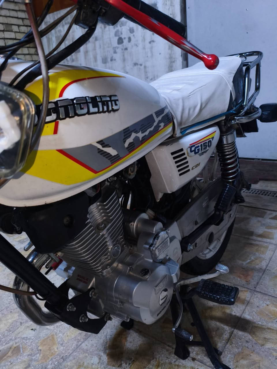 دراجه سونك 2024اوراق كامله كمرك
دراجه نضيفه كلش عوزها بصمه ومجامع لأن يشكلن مرات مو دائمن سعرها 750 وبيها مجال المكان بغداد حي اور 600

*********** واتساب
