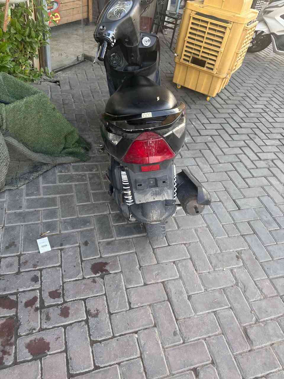 السلام عليكم ثعلب نوزل 140 نقص ترايش فقط والكفر بي شخوط قليله المكينه ما مفتوحه بيه صوت فيلس فقط سعر 275 بيه مجال  مكاني بغداد مدينة الصدر *********** واتساب او اتصال متواجد
