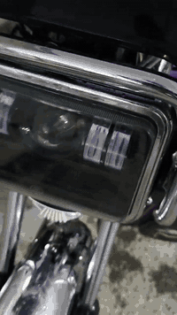 السلام عليكم دراجه سونك ايراني موديل 26 نضافه فول تجي وتشوف بعينك دراجه خير من الله الايتات زنون بومه اشاير شغاله وبيهه غراض هواي درع الاصلي بيهه سعر 950 مو شراي لا تكسر بحلال العالم وهذا رقمي ***********
