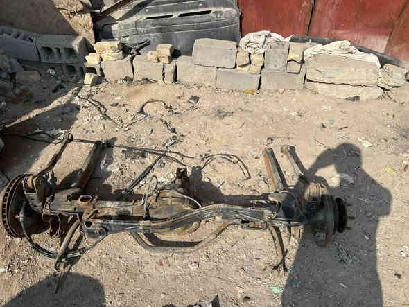 سلام عليكم غراض الفينيه
كير٧٠٠ لوكير كفاله وعل شد ١٣خط 
اكسل ٦برغي طايف كفاله وعلى شد 
ويلات ٦برغي نضاف وحلوات وياهن سبير
كاردن مكفول
فانات تبريد 
بريشر 
وهاي لغراض لباقيه كدامكم 
مكاني بصره زبير مربد القديم***********
