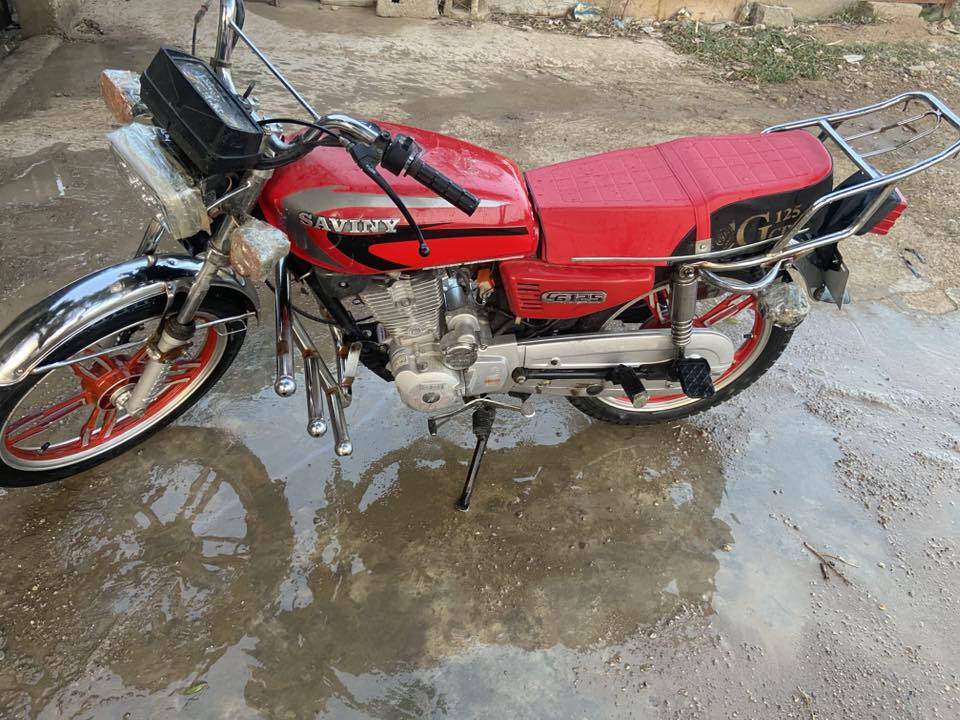 دارجه سيفان موديل 21جديده حيل مكاني دلي عباس قريه سراجق للبيع فقط او مراوس بدايوان ***********
