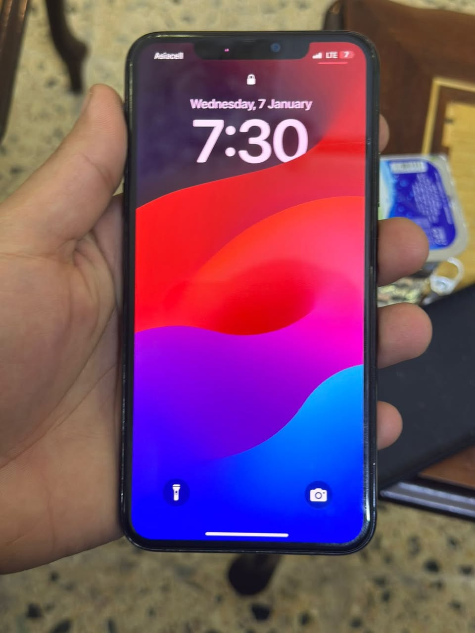 سلام عليكم ايفون ١١ برو ماكس لون زيتوني سعه الذاكره ٥١٢ مبدل شاشه وبطاريه مرفوعه سعره ٢٨٠ 
*********** بغداد
