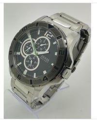 ساعة • للبيع • ممكن تقييم