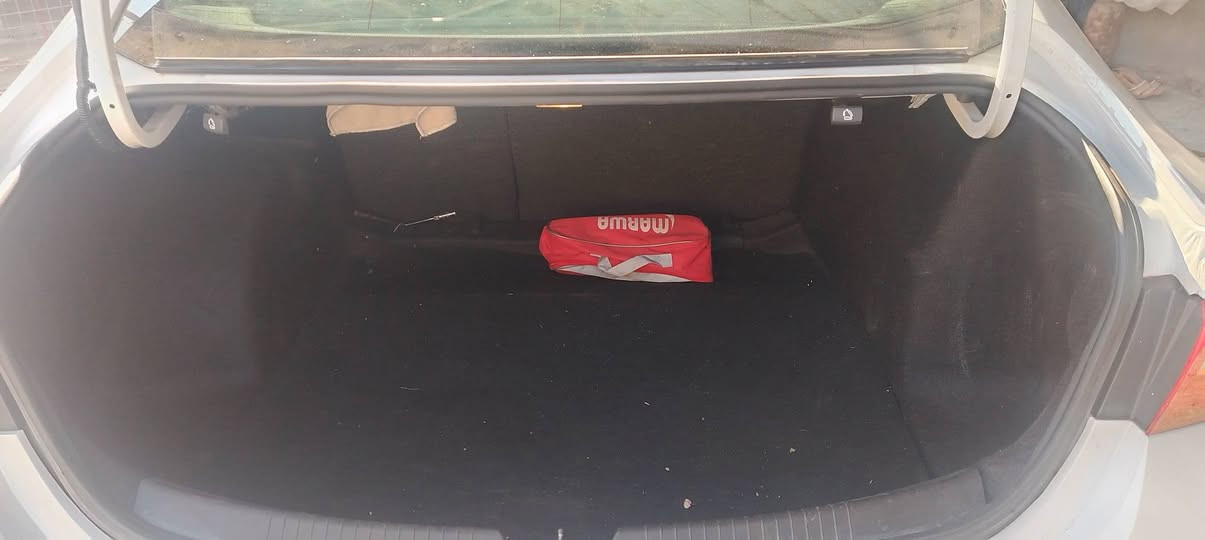 سلام عليكم للبيع ماليبو 2023 رقم أربيل بأسمي سياره جاهزه مكينه وكير وتخم تاير حداديه كله ع وضع الشركه بجم كبس حادثه بل صفحه عكس السايق  كامره دواره تحكم ستيرن معروفه مواصفات فئه lt مكينه 1500 تيربو سياره جديده بمعنى الكلمه الاريباكات كله سليمه ماطاك بيه اريباك حادثه بابين مبدلات اصليات نفس اللون صور الحادث موجوده السعر 134 وبيه مجال مكاني كربلاء رقمي ***********
