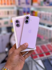 ايفون 17 دبل سيم كارت وكاله   ذاكرة 256 بطاريه 100 نضافه حاله حال جديد...