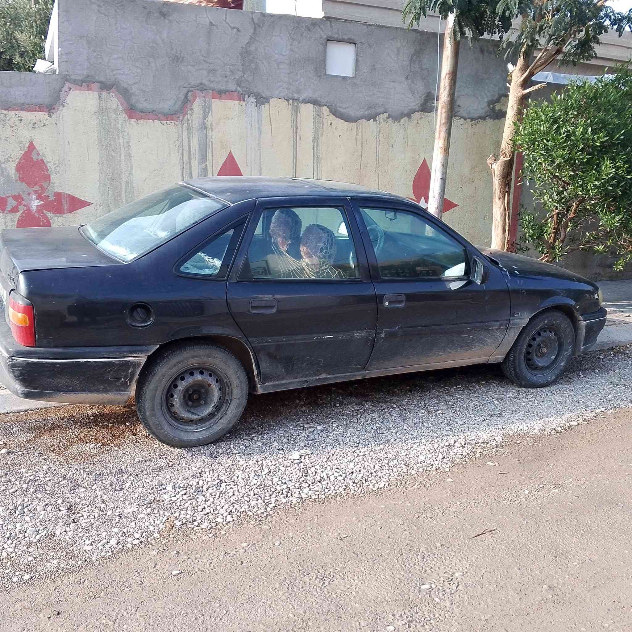 سيارةئؤپل محرك 18سيارةيةپاكوجوانةسةنةوى تازةية ناونيشان كفرى ژمارةى موبايل.***********   سعرى 38كةميك معامةلة
