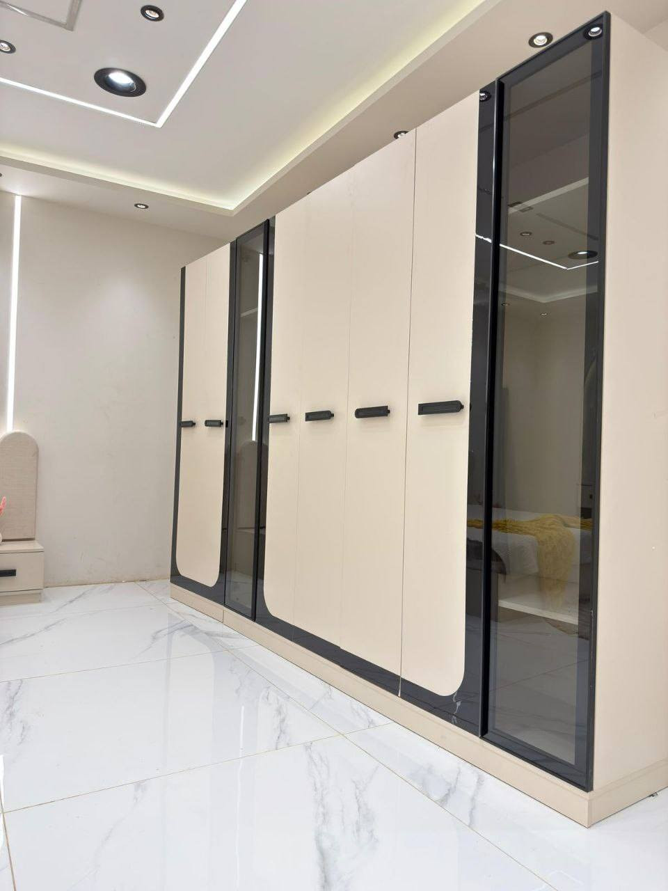 تٌحًيَهّ طِيَبًهّ زبائننا الكرام 
جديدنا 🔥🔥🔥
وصلت غرف نوم تركي مودرن
مواصفات عاليه
سعر رمزي
*تم بعون الله وصول موديل*        
*♦️♦️♦️فيروزه     بلاص ♦️♦️♦️*

*❇️ 7قطع          كنتور وملحق*
*❇️ سرير مخزن*
*❇️ ميز تواليت ضخم* 
*❇️ إناره بالكومديات*
*❇️ شغل ممتاز وأصلي* 
*❇️انار في ميز تواليت*
*❇️انارة في كنتور •  
الطلب والاستفسار مراسله الصفحه 
متوفر خدمه توصيل لكل المحافظات 🇮🇶


**إذا كنت صاحب هذا الإعلان وتريد حذفه لأي سبب، رجاءا أرسل رسالة إلى الدعم الفني**