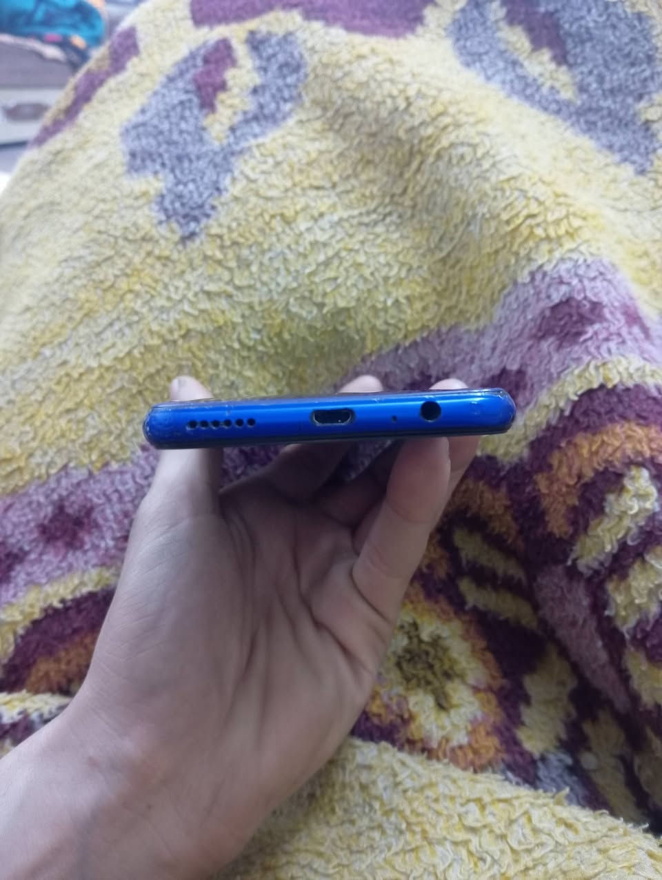 السلام عليكم جهاز للبيع قيم واخذ لحد يكلي اشبي مابي موضح كدامكم للتواصل خاص او ***********
