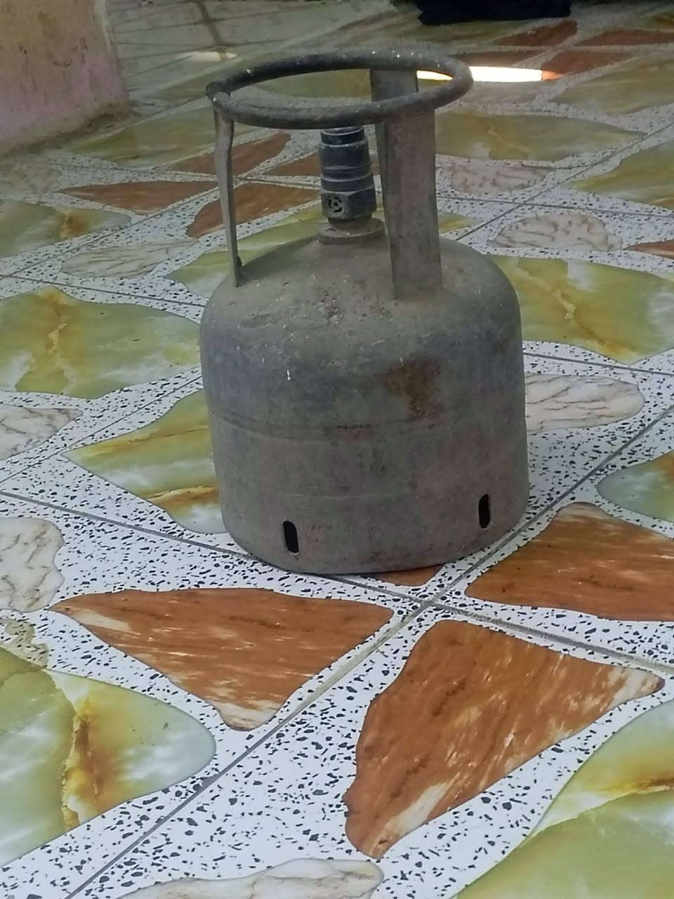 متاح غنينة زقيرة مال مناسبات او طلعات سعر 20


**إذا كنت صاحب هذا الإعلان وتريد حذفه لأي سبب، رجاءا أرسل رسالة إلى الدعم الفني**