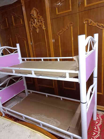 موجود قريوله مال اطفال طابقين للبيع جديده هذا رقم موبايلي ***********او ***********
