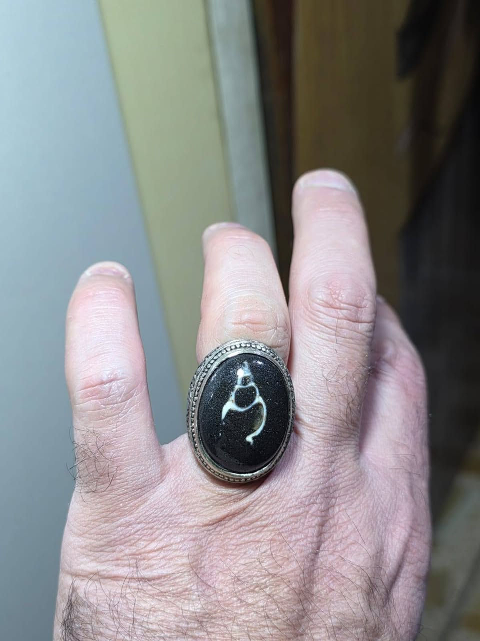 خاتم.من اندر النوادر سلطاني وبي لوي رباني فول نوادر النوادر شي مختلف ونادر حجر نار فول سلطاني اسود وبي لوي عطف رباني شغل نار خاتم نادر جوكر عام شغل عام فول تواصل خاص او واتساب ***********
