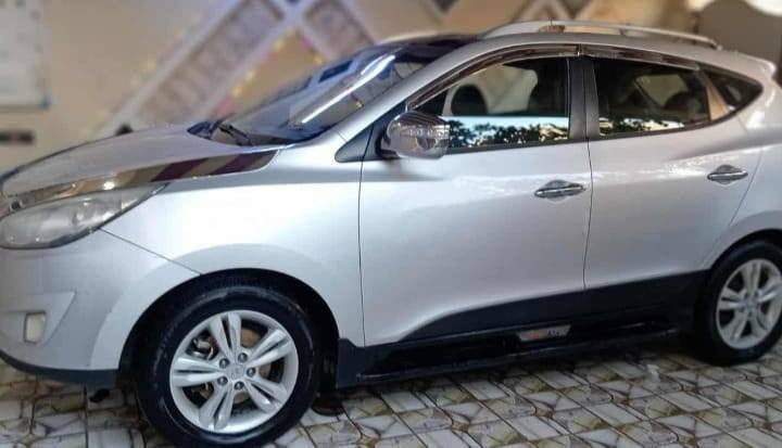 السلام عليكم توسان للبيع موديل 2012
بانورما كلشي شغال بيها ٤سلندر 
تحويل مباشر 
السونار كدامك 
مكفوله من كلشي 
السعر 135وبي مجال قليل 

للتواصل***********
