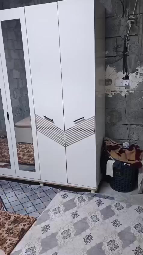 للبيع ٦ قطع صاحبه +964 783 130 7848
