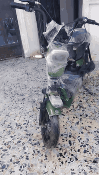 مستعجل عل بيعه والسلام عليكم دراجه شحن للبيع بطاريات جدد صاله شهر من طاله من الشركة تمشي 60 حقيقي تاير جدد ضد المي دراجه كاملة السعر 135 قفل مستعجل كلش مكاني بغداد الحسينيه *********** رقمي بغداد الحسينيه
